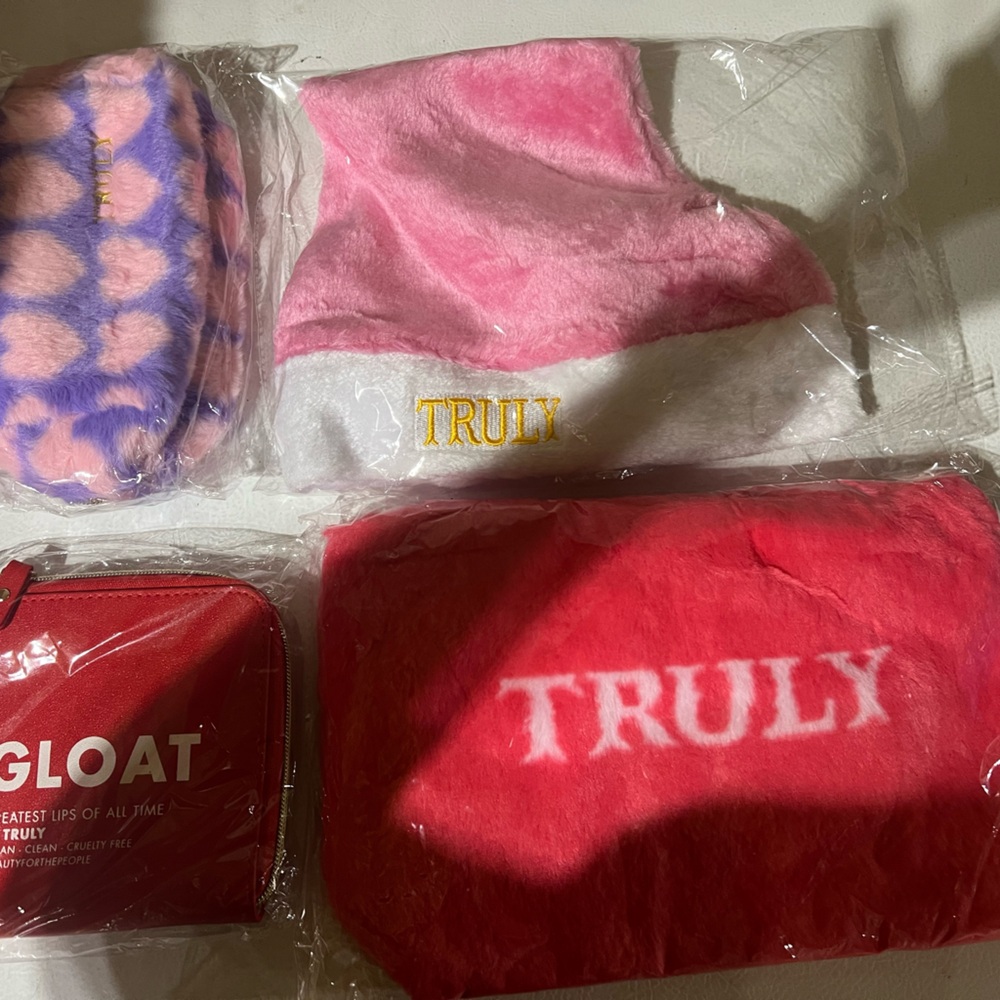 Truly bundle